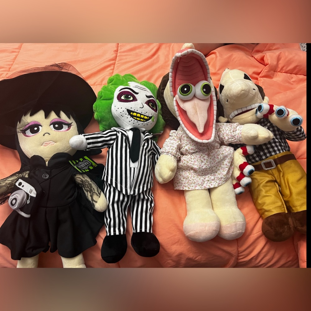 Mint Beetlejuice stuffed characters